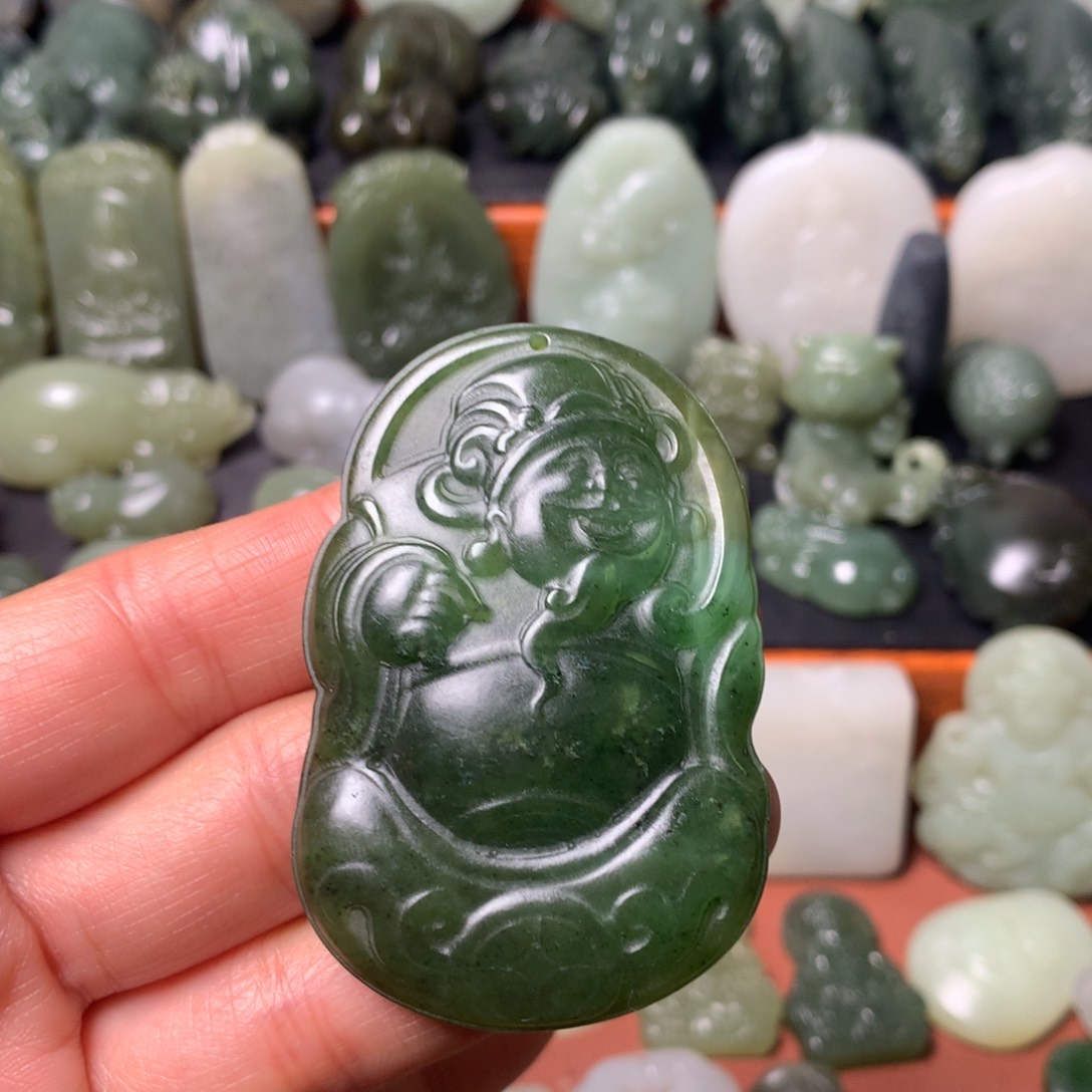 和田玉颈饰未镶嵌挂件15有包容