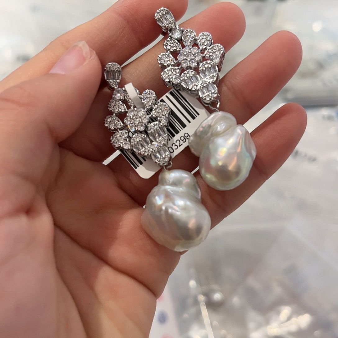 淡水珍珠耳饰合金