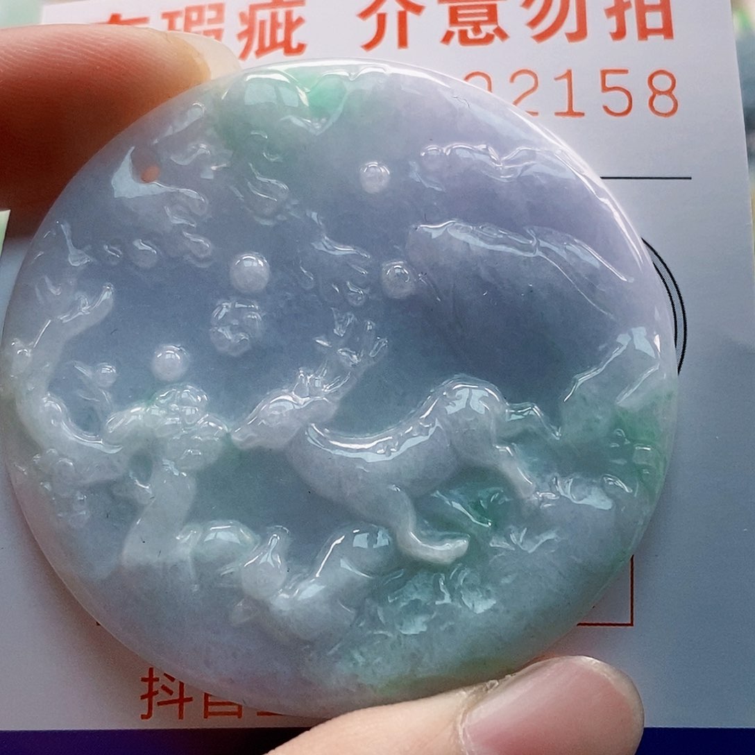 吊坠(不含链)未镶嵌翡翠