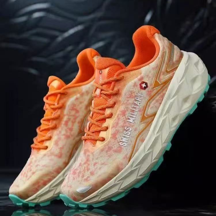 8833秋冬新款高端户外情侣厚底男女运动休闲鞋