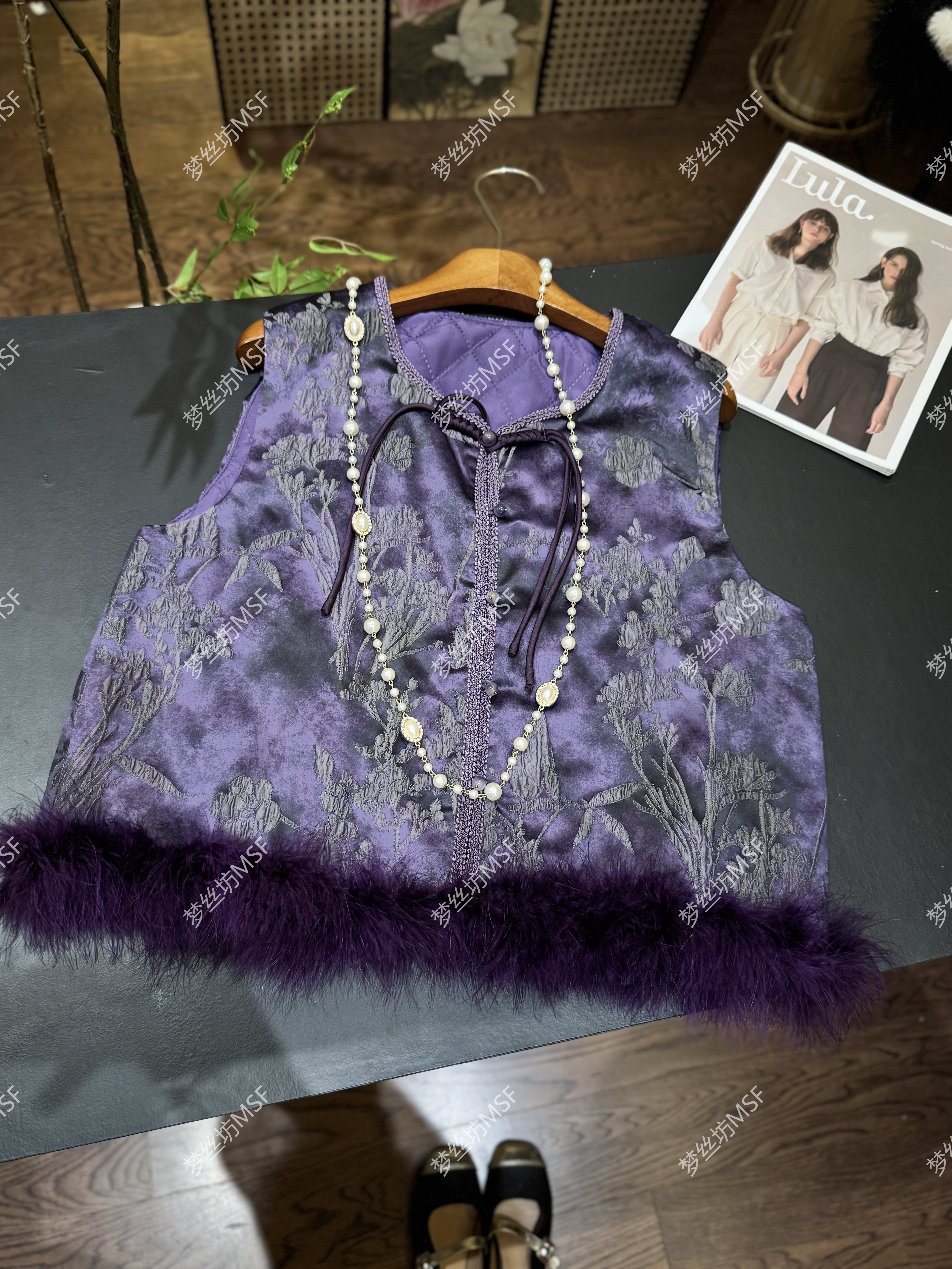 新中式圆领设计感提花马甲2024秋冬新款国风加棉马夹女潮