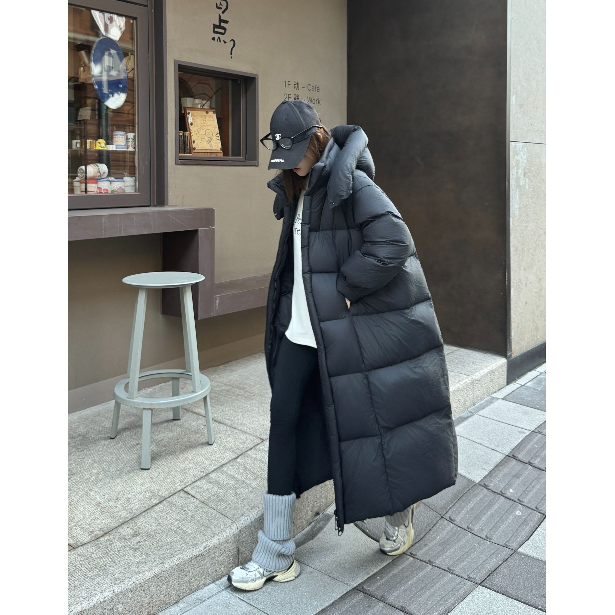 云朵零压泡芙连帽羽绒服女2025冬季新款过膝长款90白鸭绒加厚外套