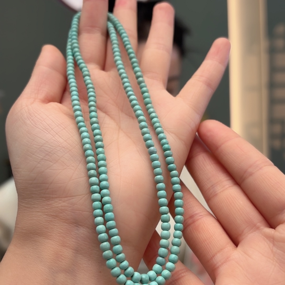 绿松石未镶嵌颈饰