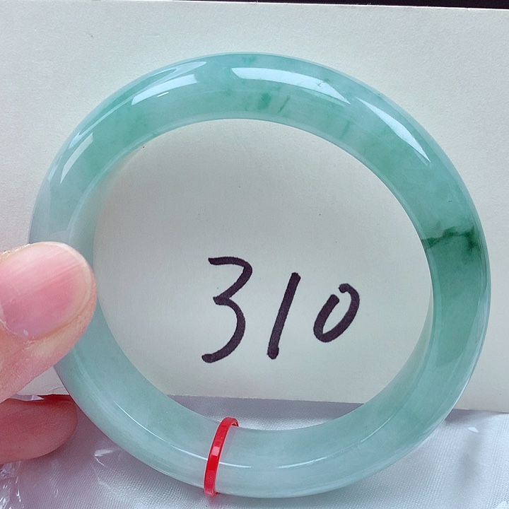 翡翠未镶嵌手镯翡翠