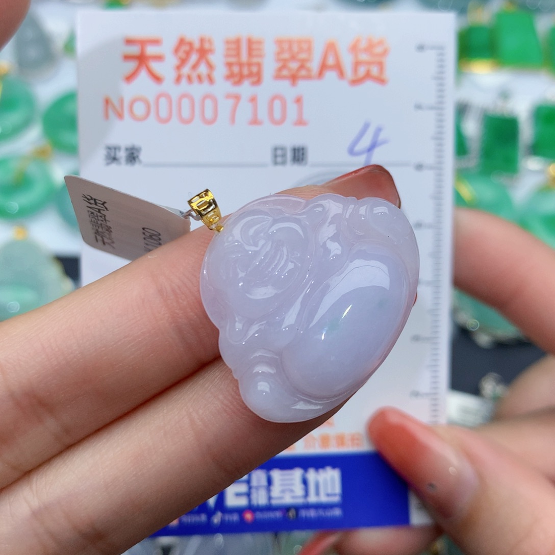 翡翠颈饰18K金镶嵌佛公