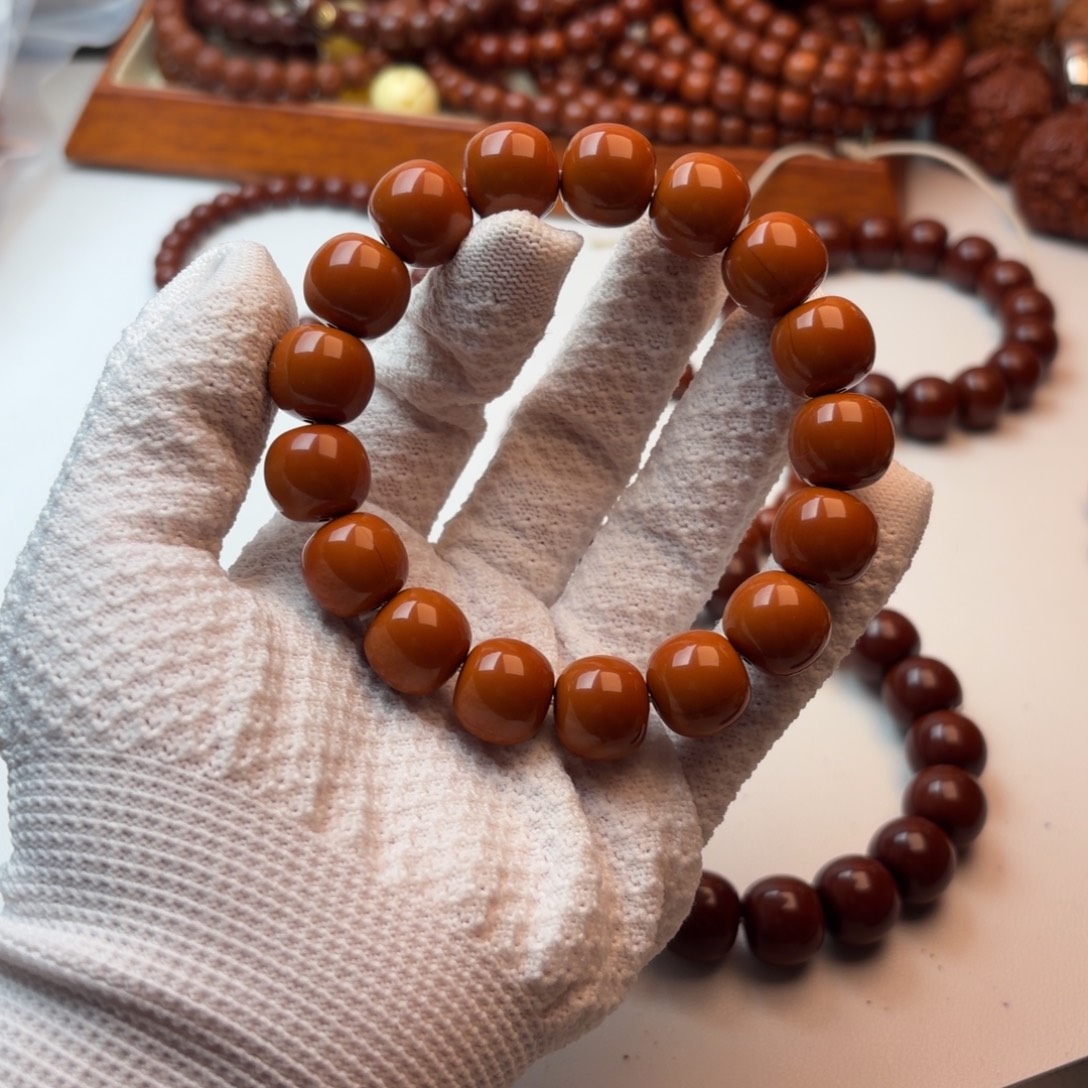 郝***友吊坠猴头核桃聚宝盆