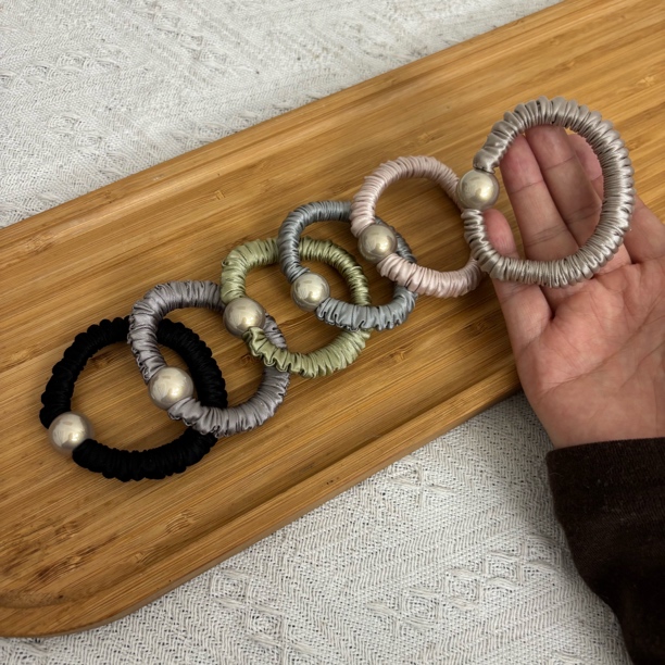 珍珠细面膜圈仿真丝小肠发圈女柔软冰丝高弹力皮筋发绳发饰 Y002