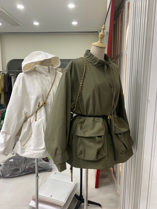  工装风抽绳宽松外套