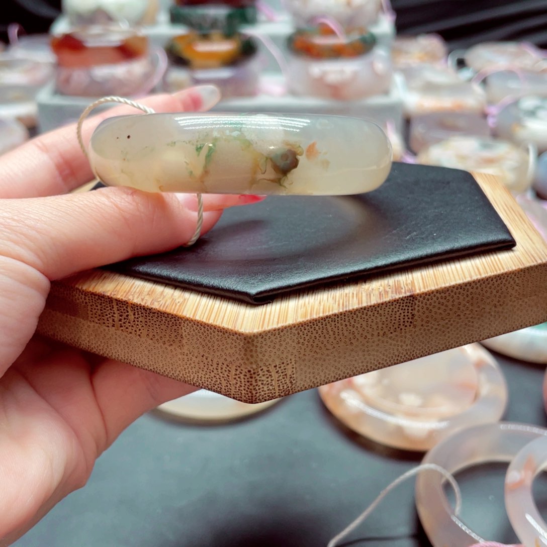 玛瑙/玉髓手镯未镶嵌田*3