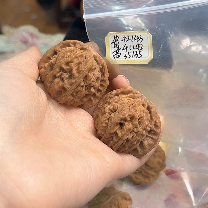 文玩核桃把件一代楼