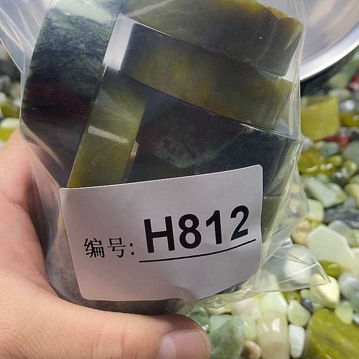 岫玉鱼缸石未镶嵌