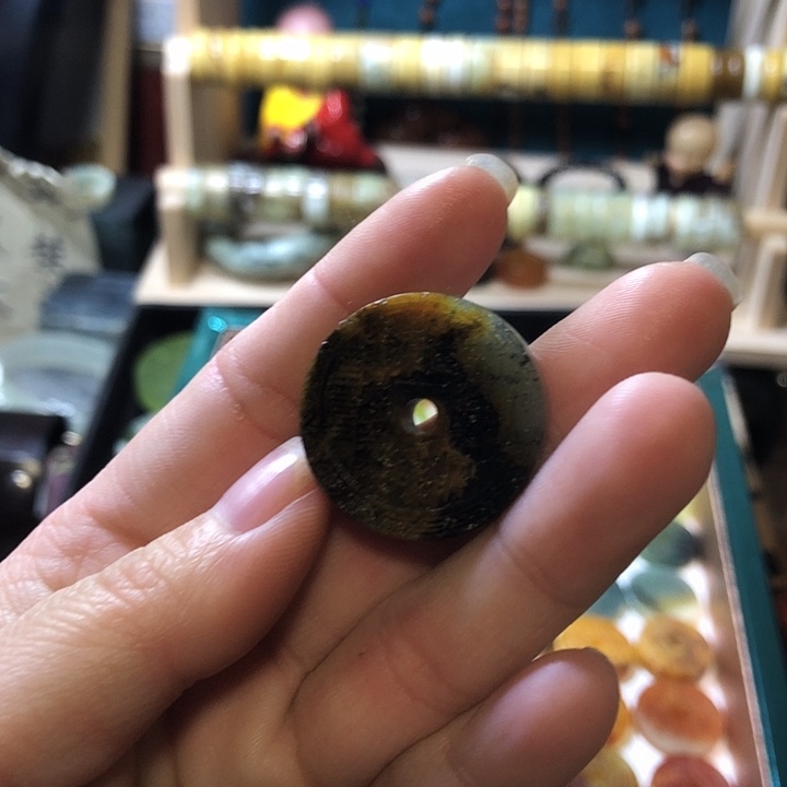 岫玉岫玉挂件未镶嵌