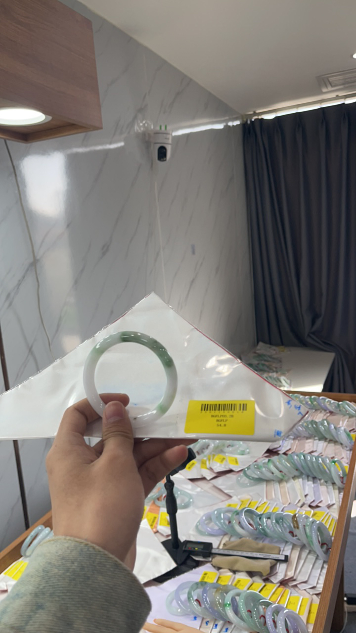 纯天然缅甸翡翠A货买断