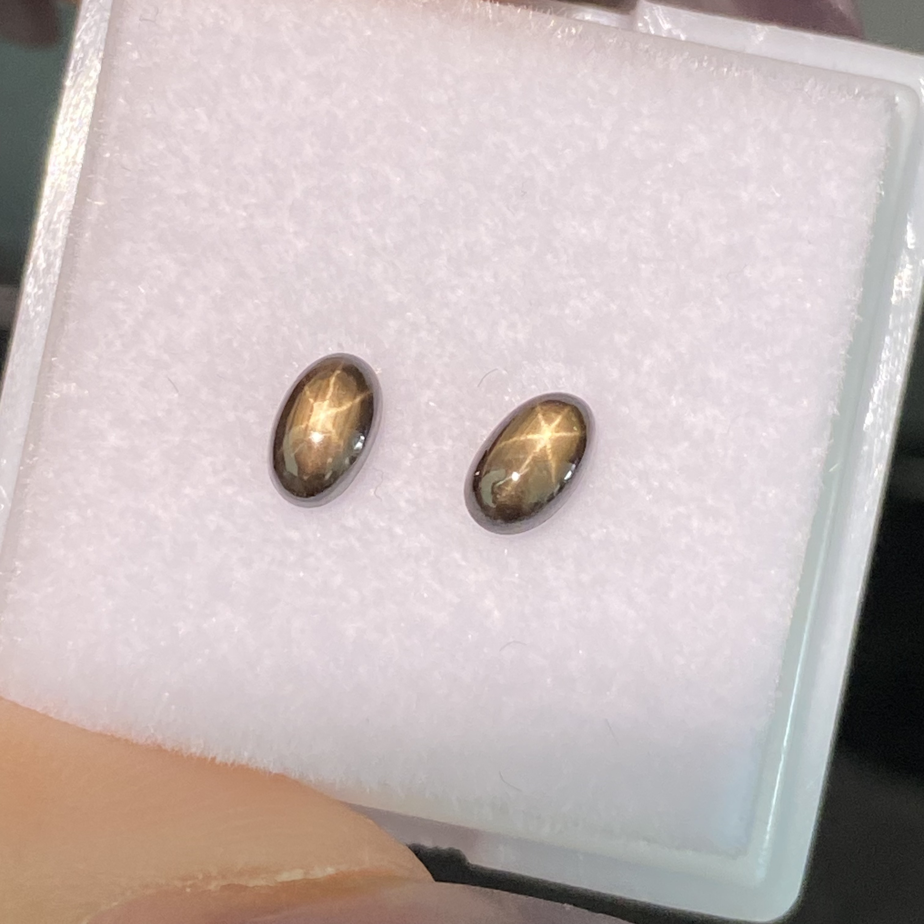 天然六射星光蓝宝石戒面3×5mm一对 耳钉料 宝石圆润星线清晰