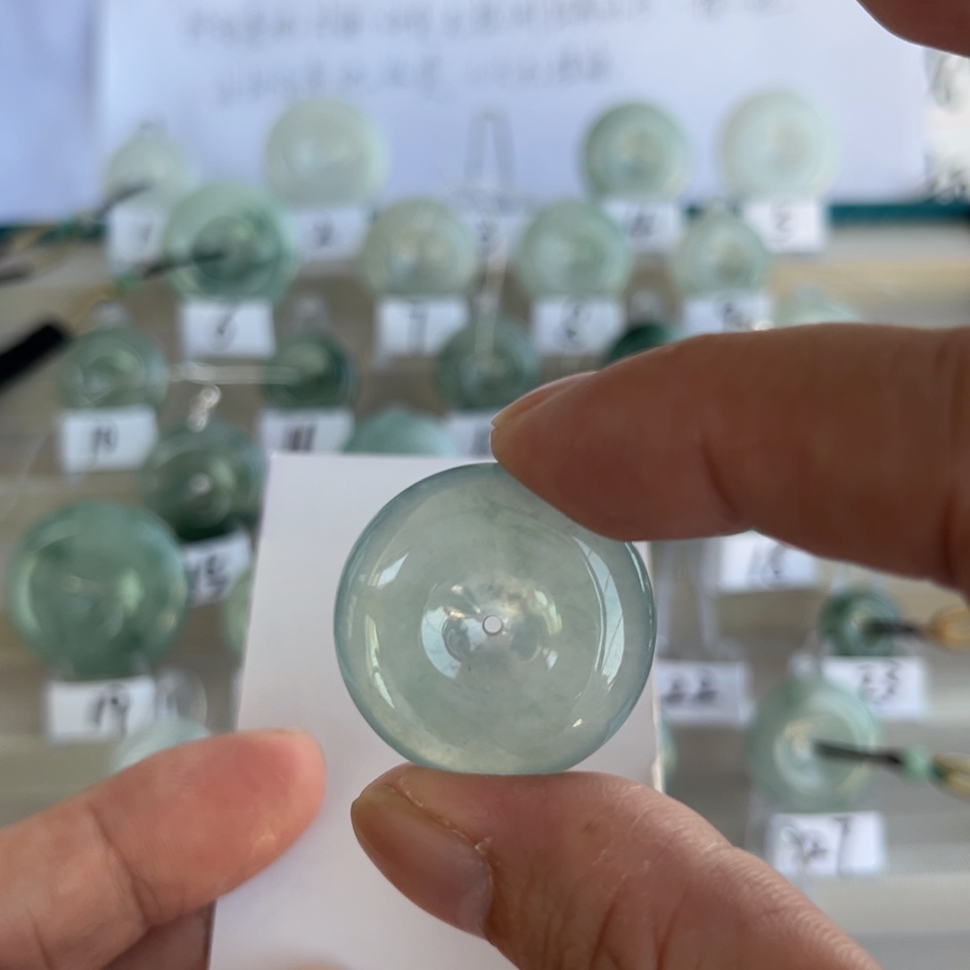 翡翠未镶嵌吊坠(不含链)天然缅甸翡翠a货平安扣28.5*6.4