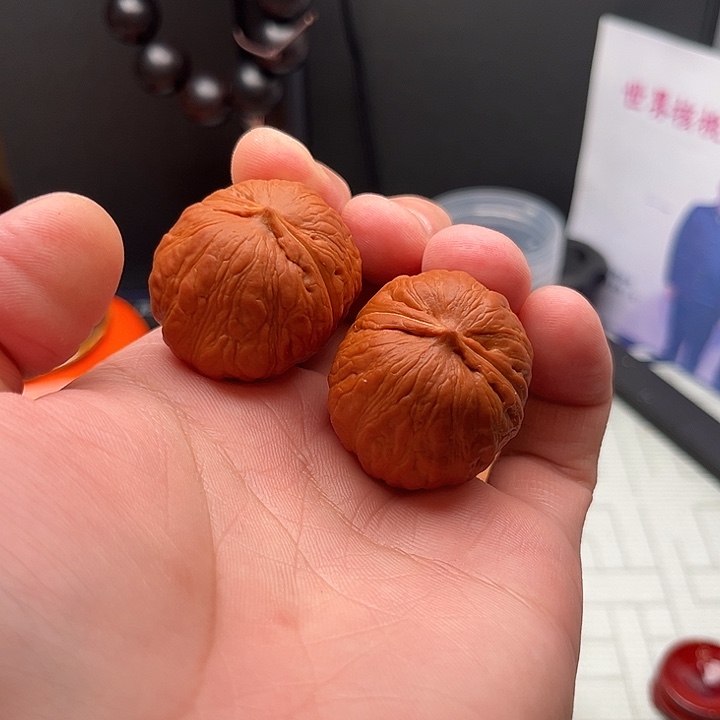 文玩核桃把件金蟾背