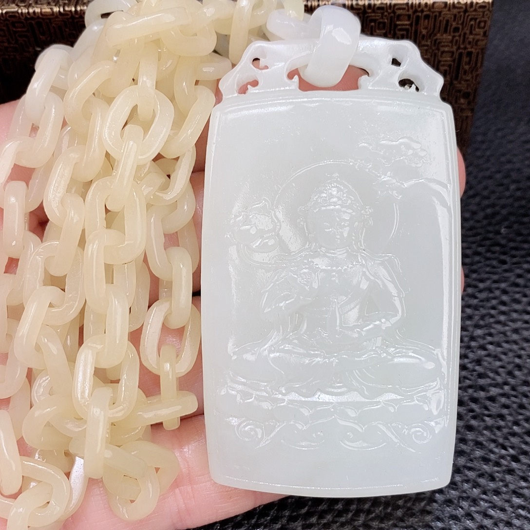 和田玉未镶嵌颈饰