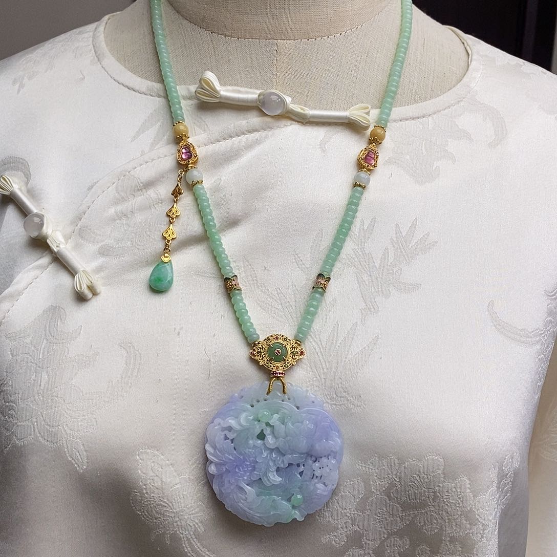 翡翠颈饰未镶嵌天然