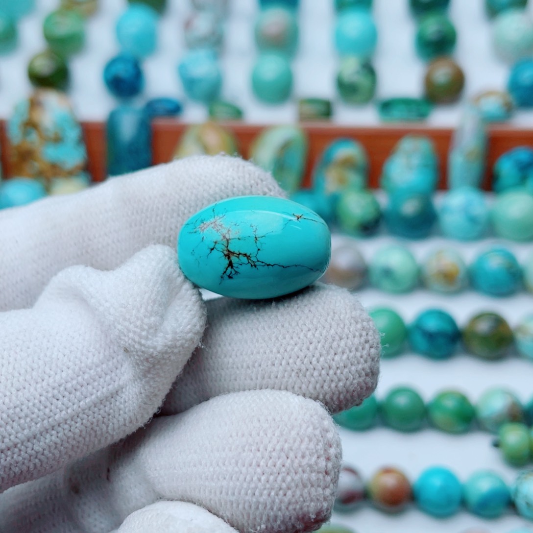 未镶嵌绿松石珠宝奇石