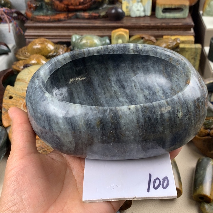 岫岩河磨玉（透闪石质玉）小摆件未镶嵌