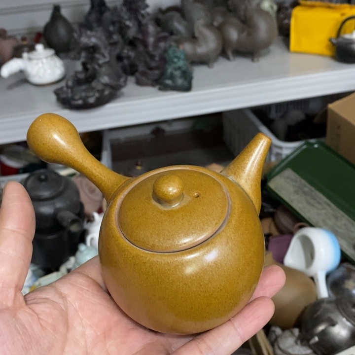 陶瓷艺术品及陶瓷壶