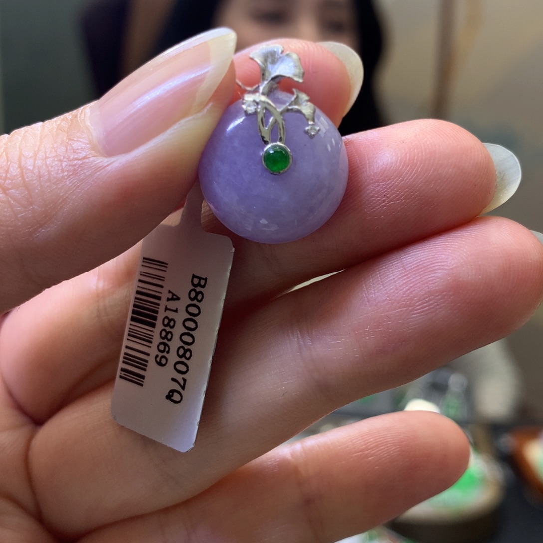 颈饰18K金镶嵌翡翠