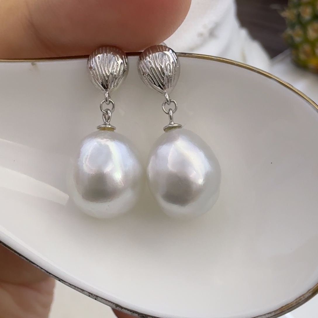 未镶嵌海水珍珠耳饰