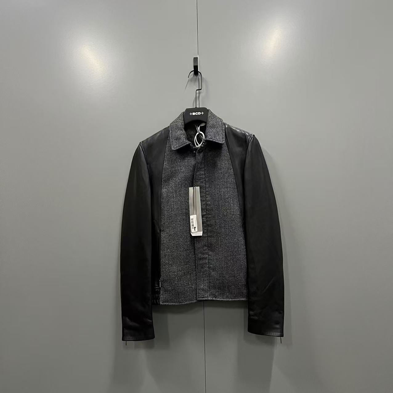 99新 DIOR/迪奥 (ll) 领口锁扣机能皮衣 46码/000662