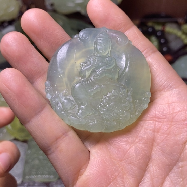 岫玉天然岫玉挂件未镶嵌人**茶