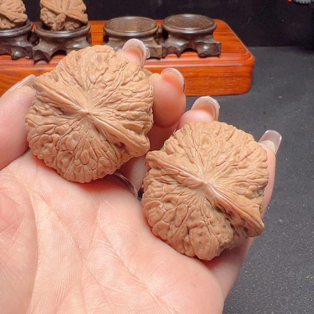 文玩核桃把件慕*?玉碟手把件