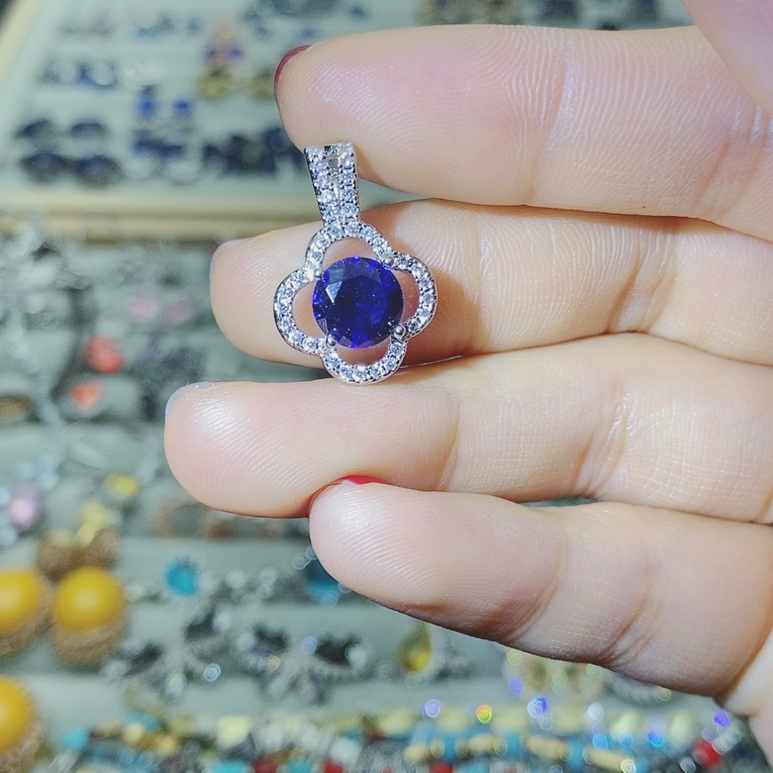 【闪购商品】托帕石耳饰银S925镶嵌