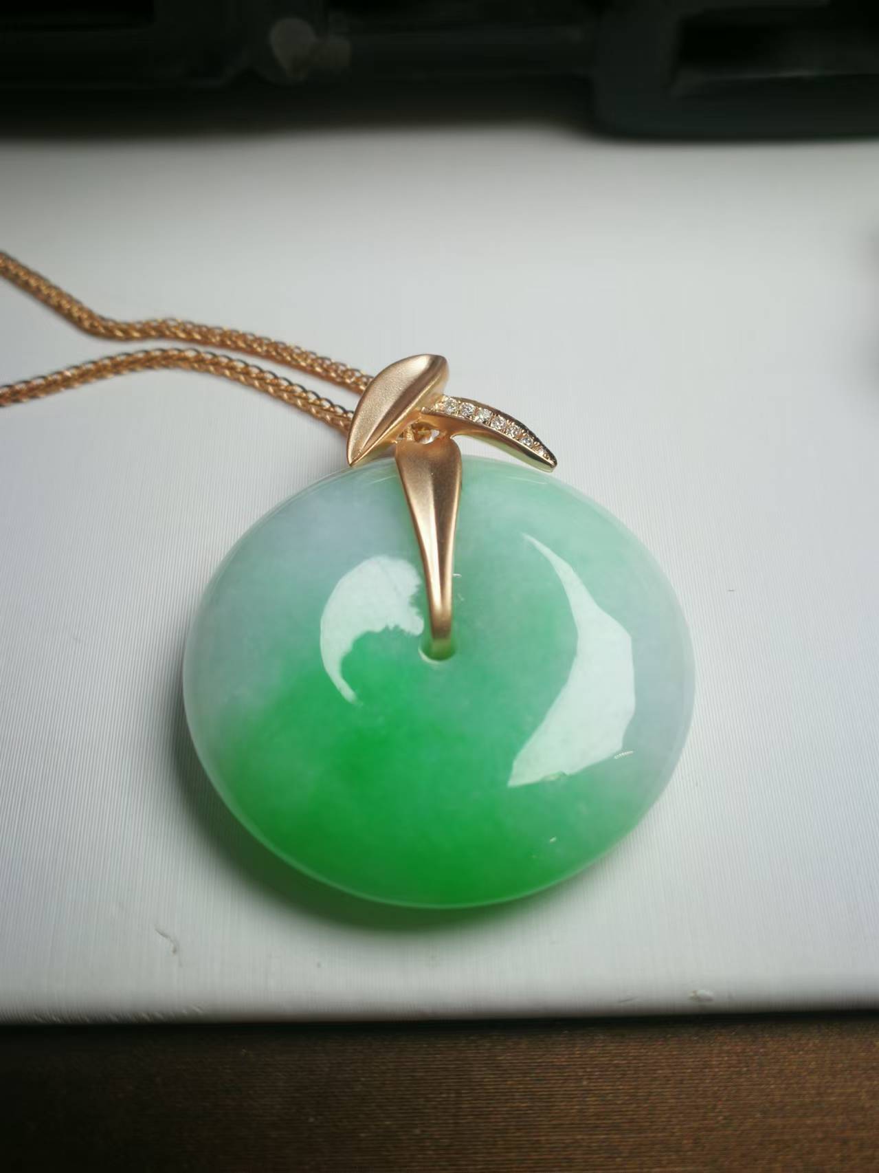天然翡翠A货，平安扣吊坠竹报平安