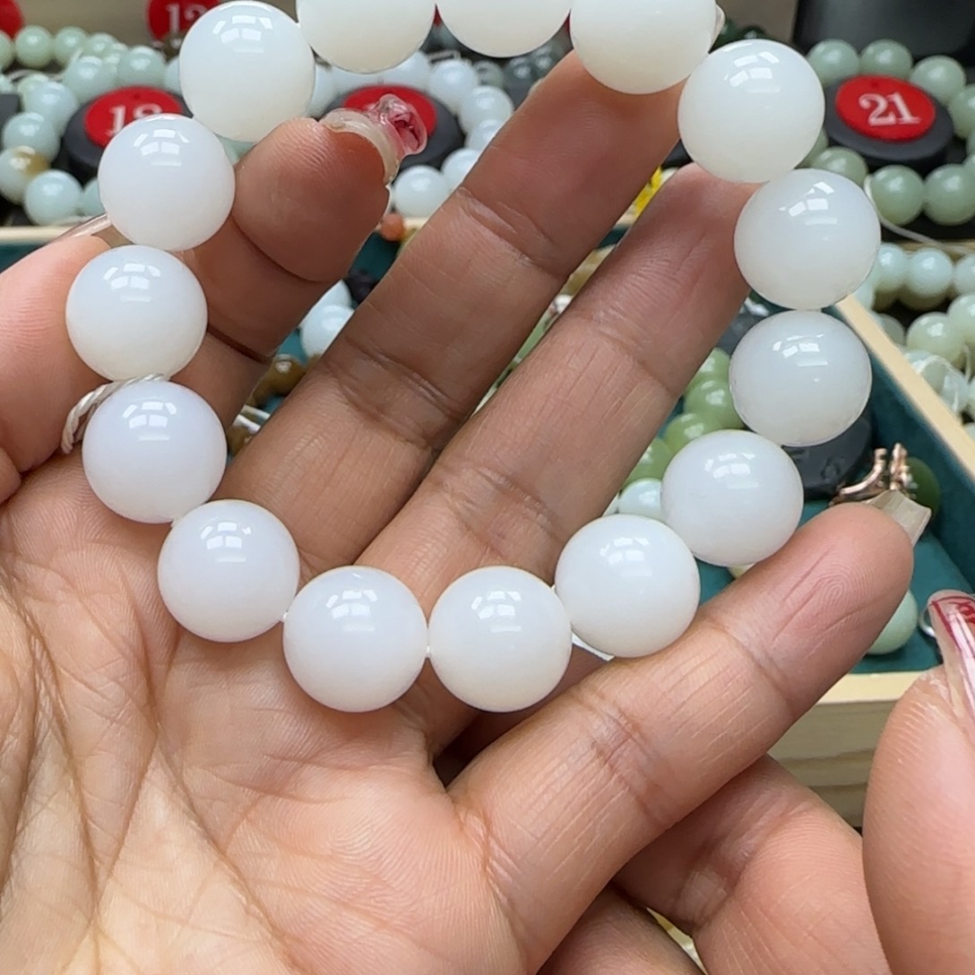 和田玉未镶嵌手链