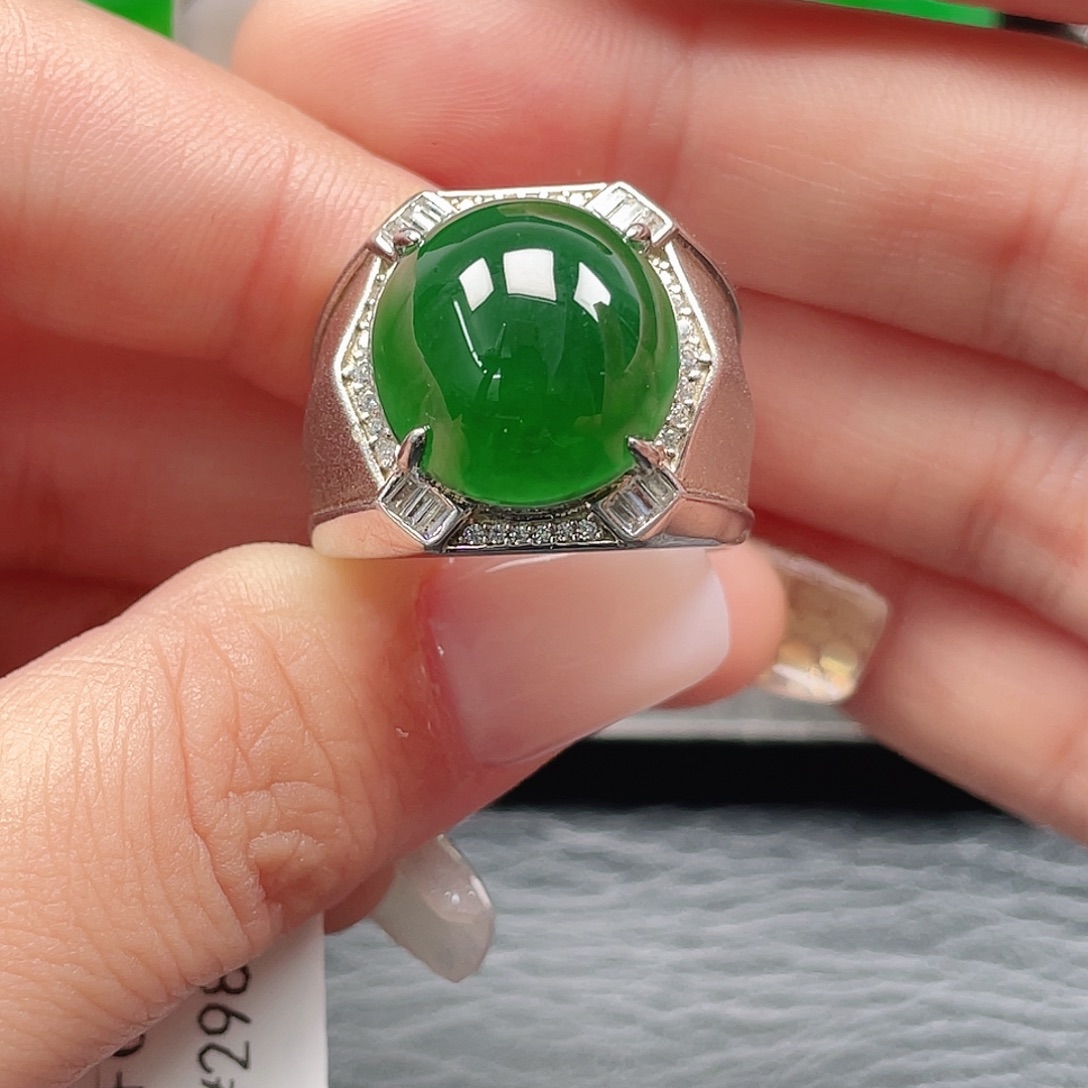 逍***遥翡翠银S925镶嵌戒指3510