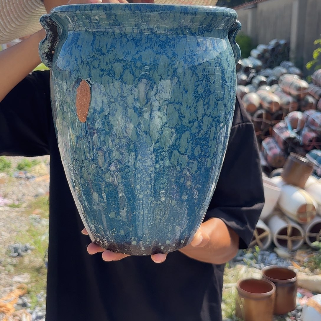 紫砂花盆瑕疵蓝耳口径20高度25