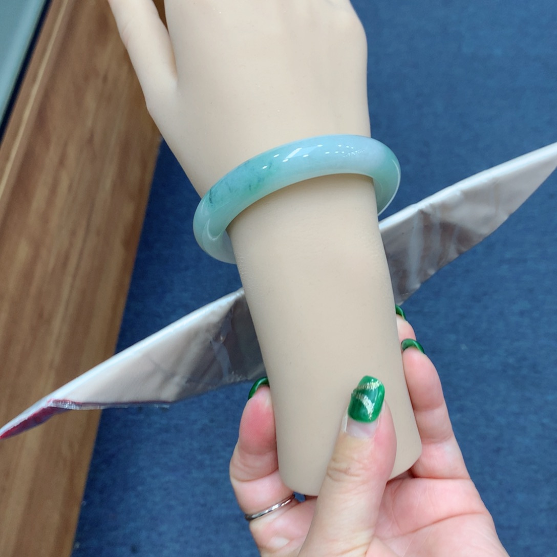 未镶嵌手镯翡翠买断