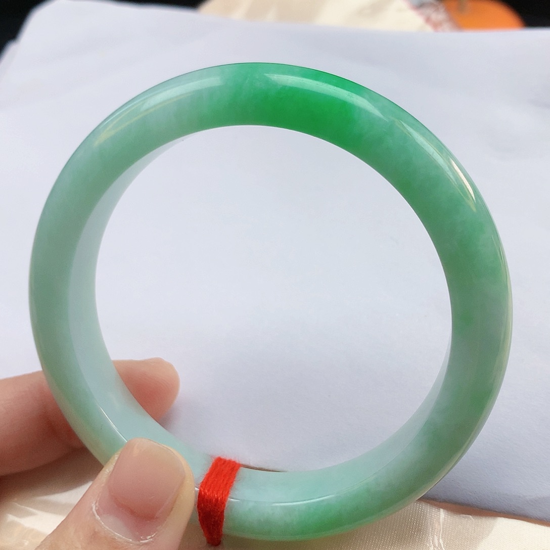翡翠手镯未镶嵌59圈1728