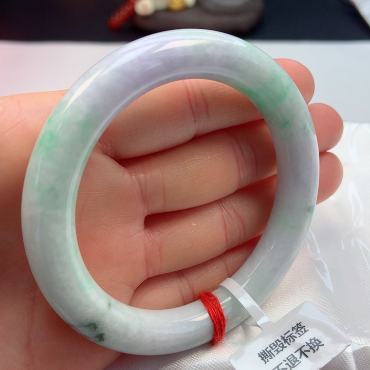 翡翠手镯未镶嵌57圈