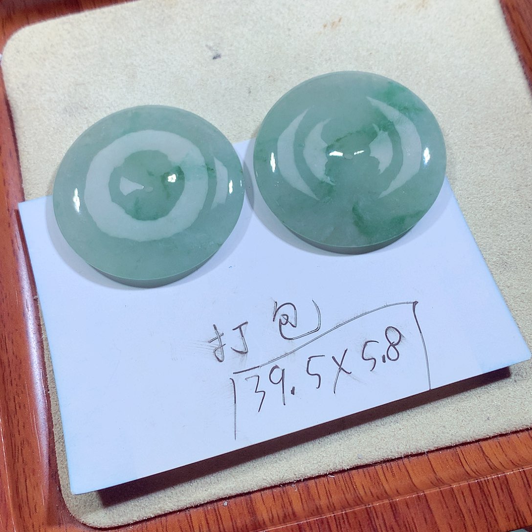 翡翠颈饰未镶嵌缅甸翡翠