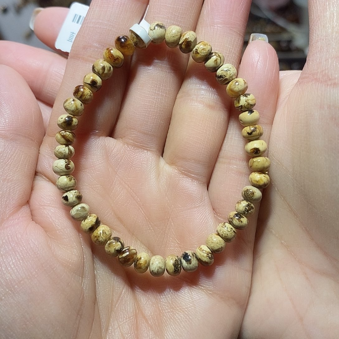 琥珀未镶嵌裸石干白花5福利