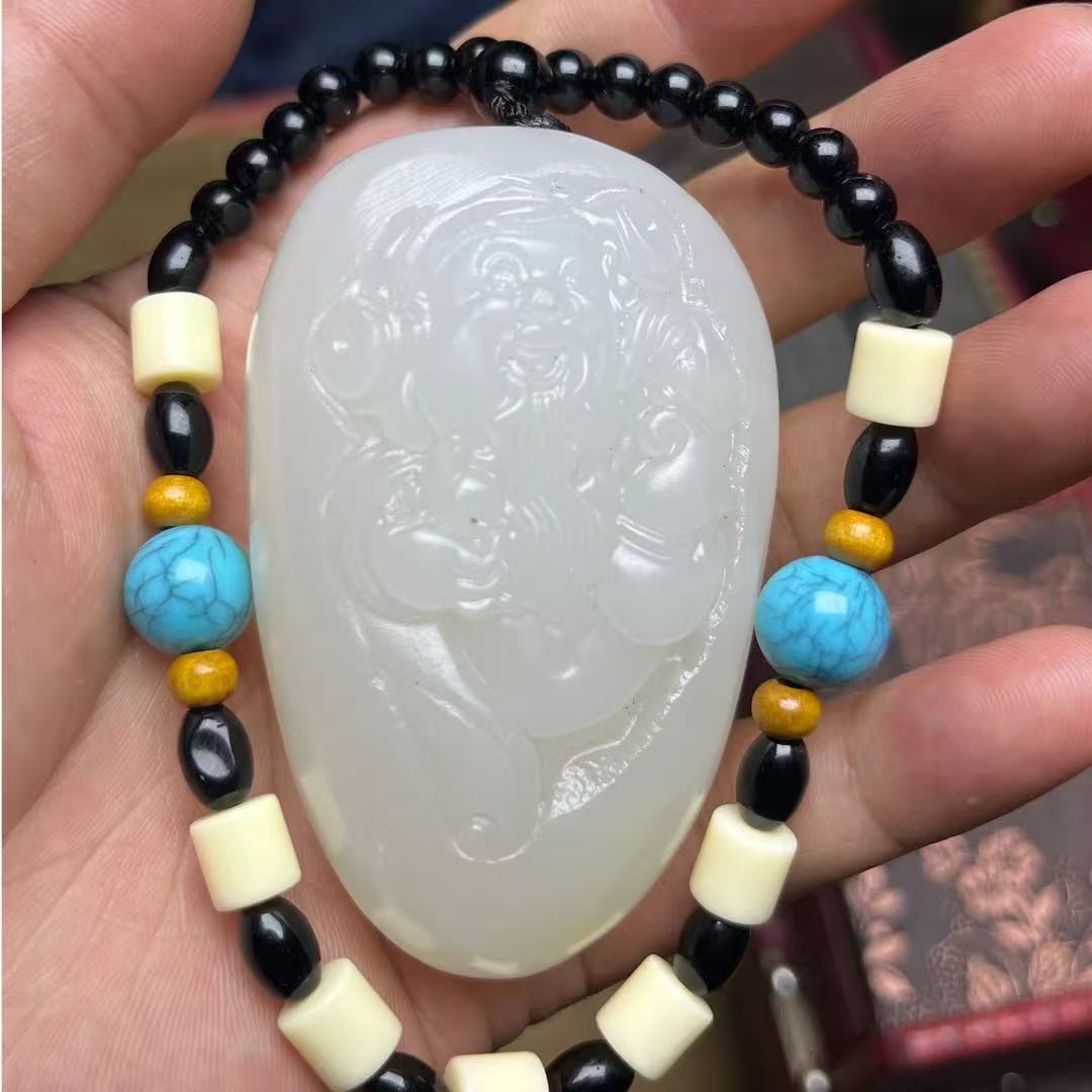 精选好物平安佛陀手把件