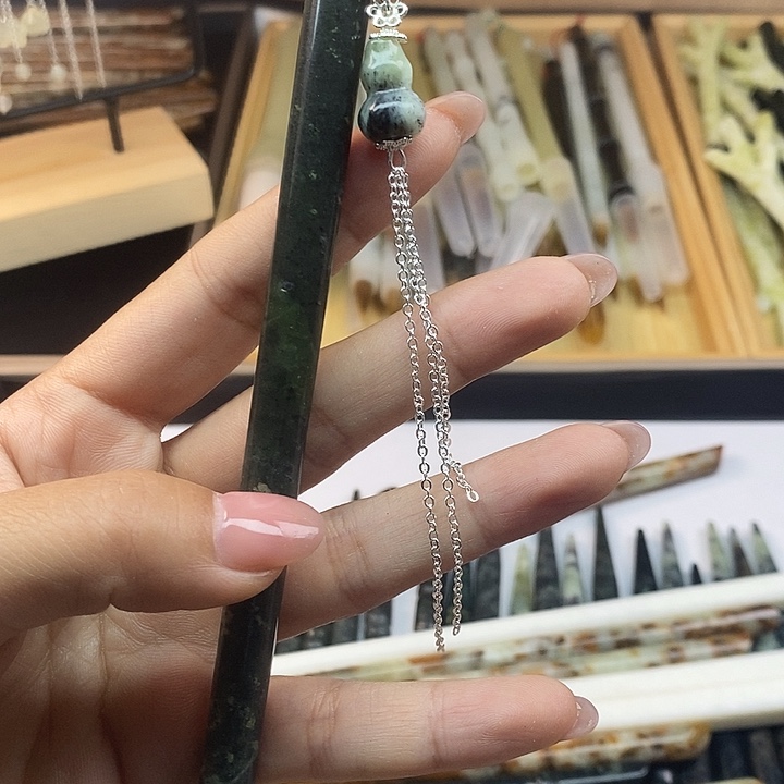 蛇纹石玉未镶嵌发饰