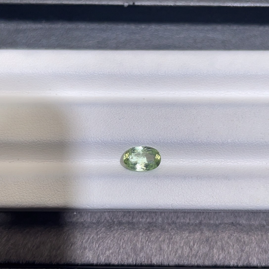 未镶嵌裸石碧玺1.39ct薄荷绿