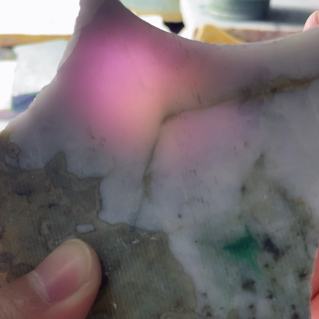 翡翠颈饰未镶嵌毛料24