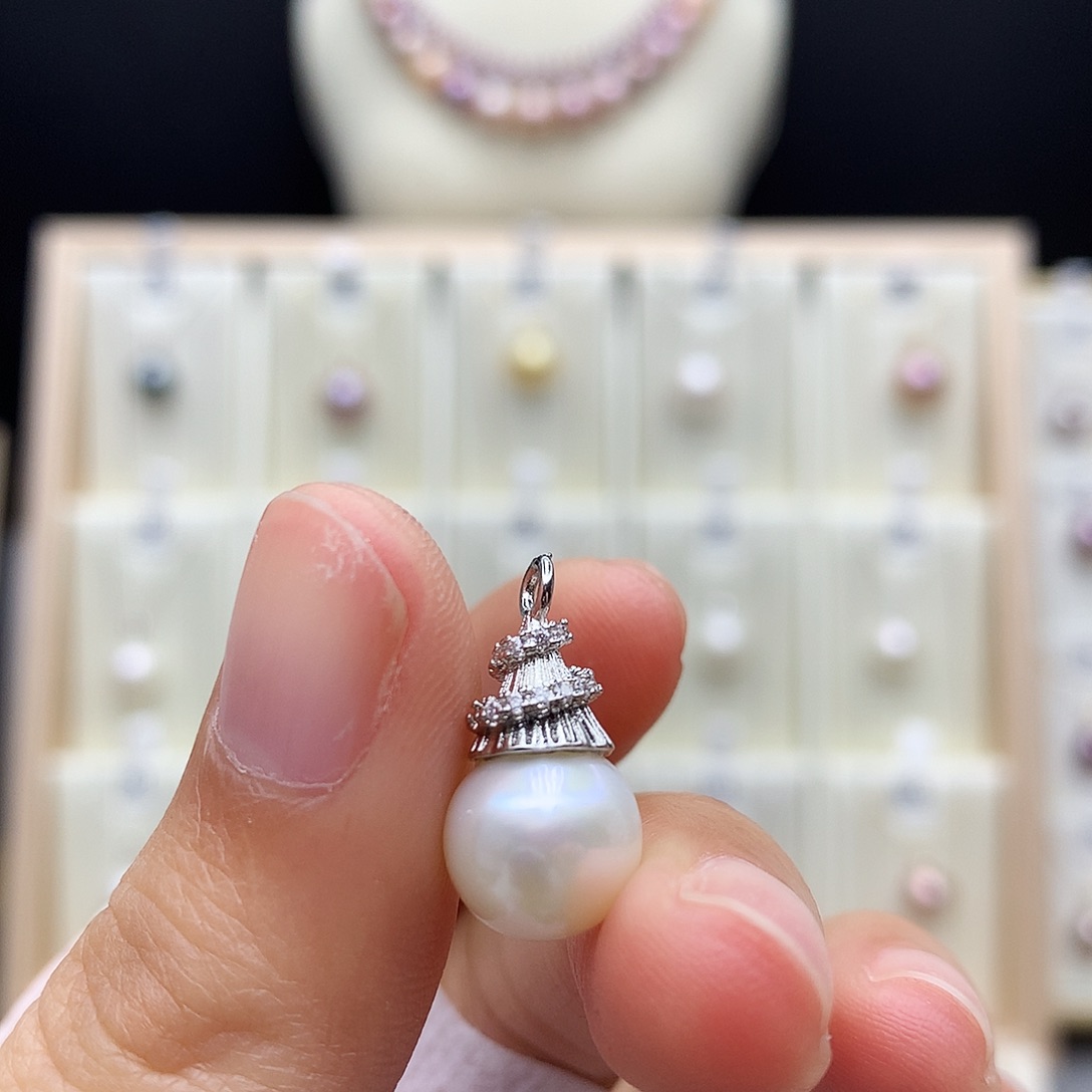 淡水珍珠颈饰合金