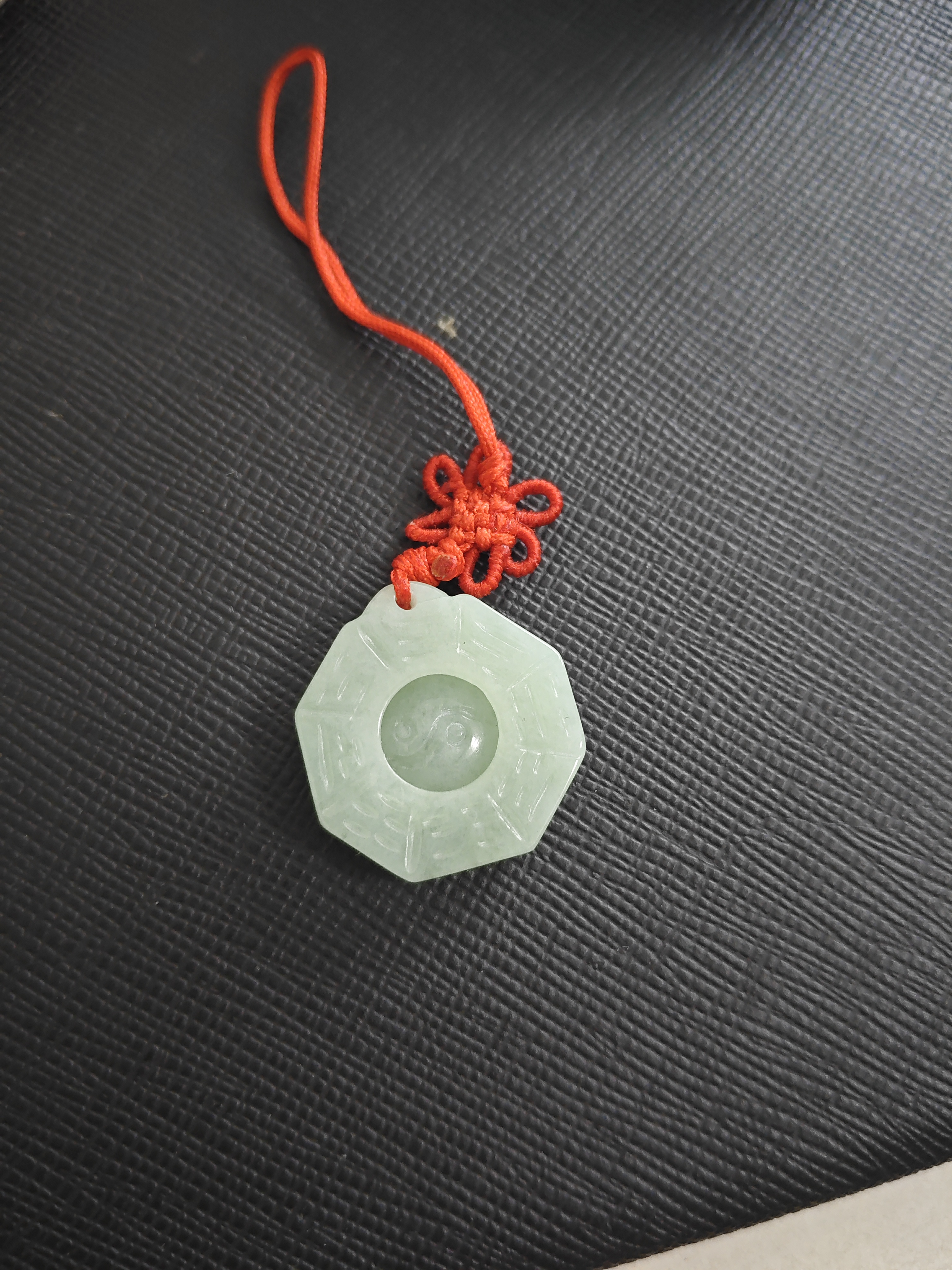 八卦精美雕刻复古玉石挂件玉佩