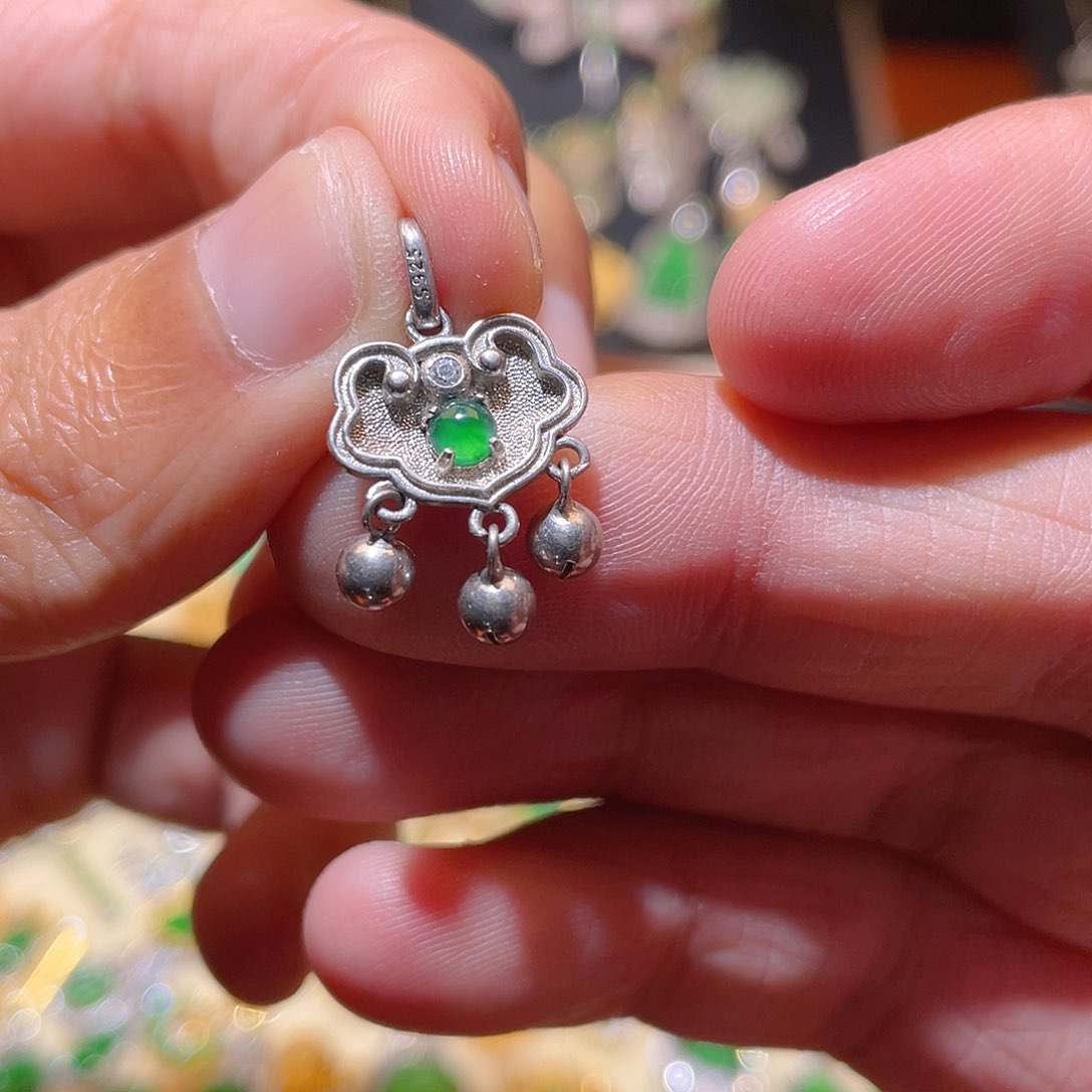 翡翠吊坠(不含链)银S925镶嵌