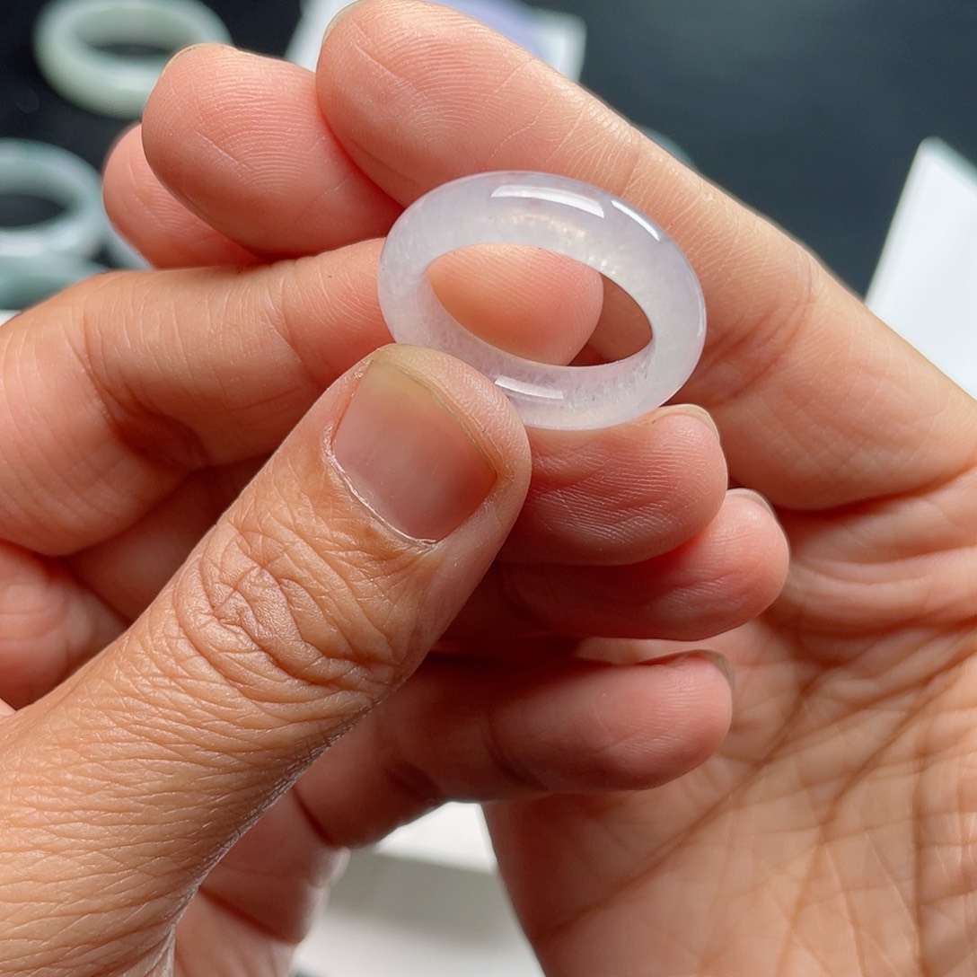 翡翠戒指未镶嵌戒指