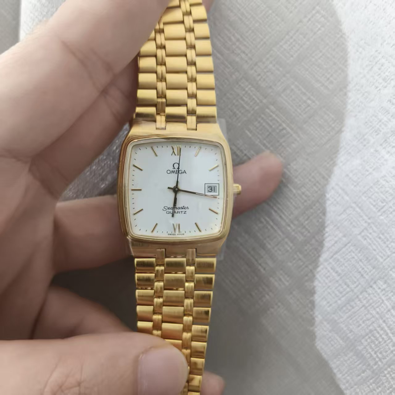 95新 Omega/欧米茄 石英表后镶钻盘30腕18/256107278