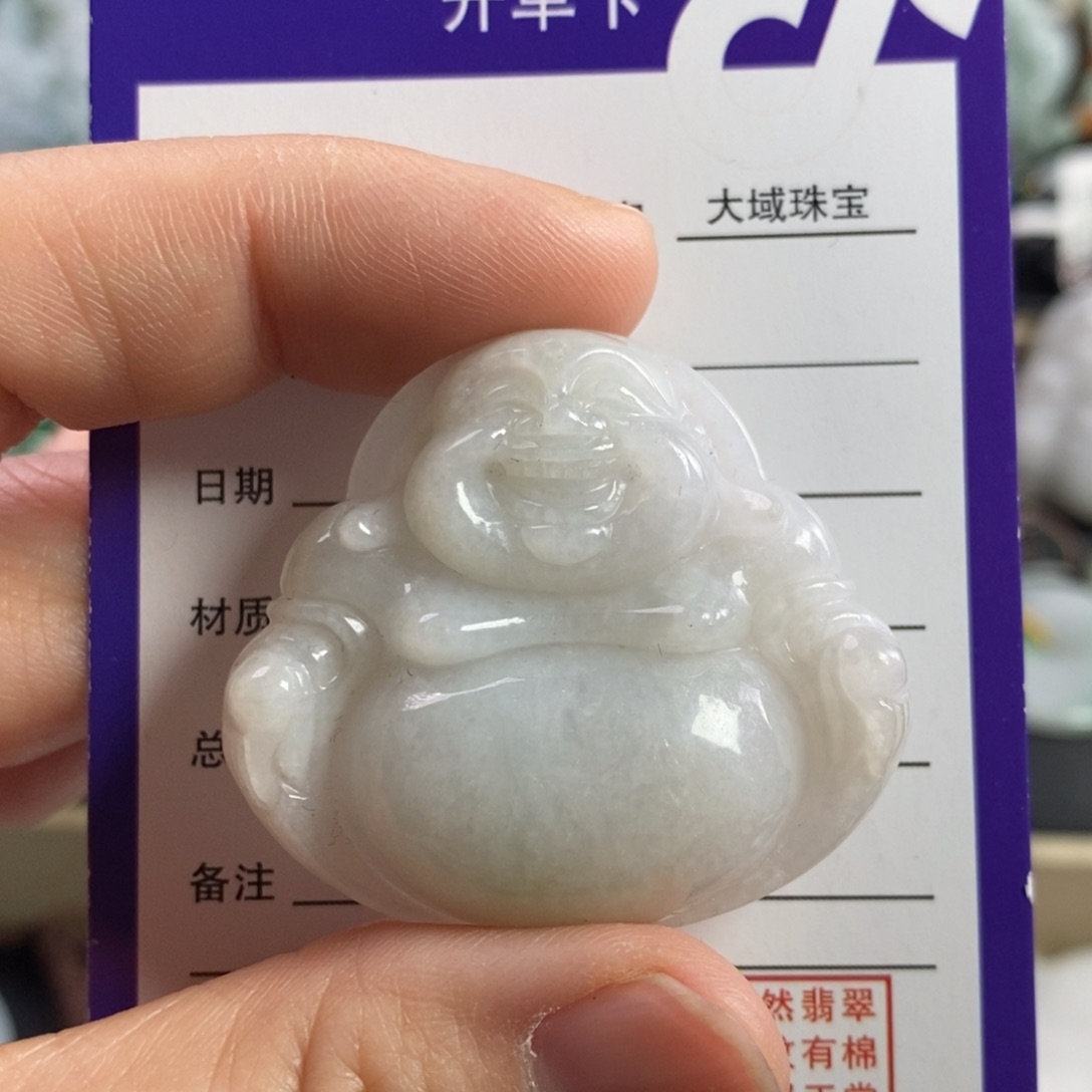 翡翠颈饰未镶嵌佛公